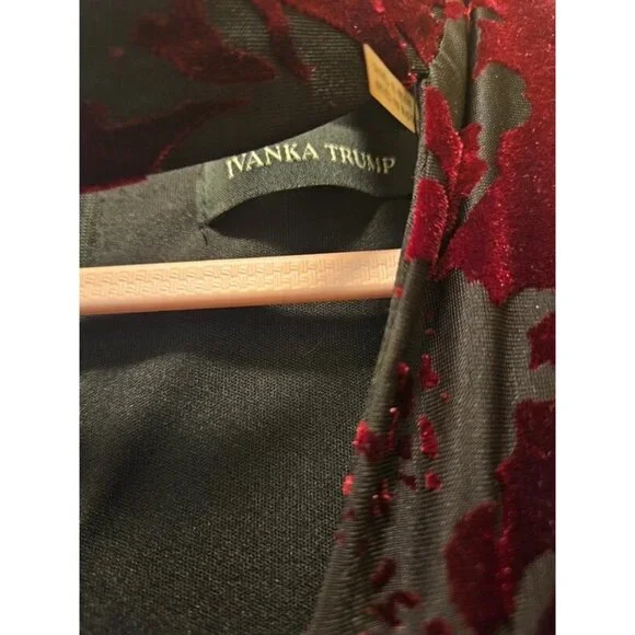 Ivanka Trump Red & Black Velvet Floral Long Sleeve Midi Dress Size 4 - Picture 4 of 9